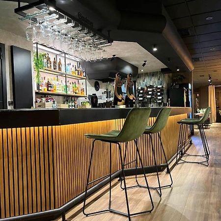 Pension Quilmes Vimianzo Exterior photo