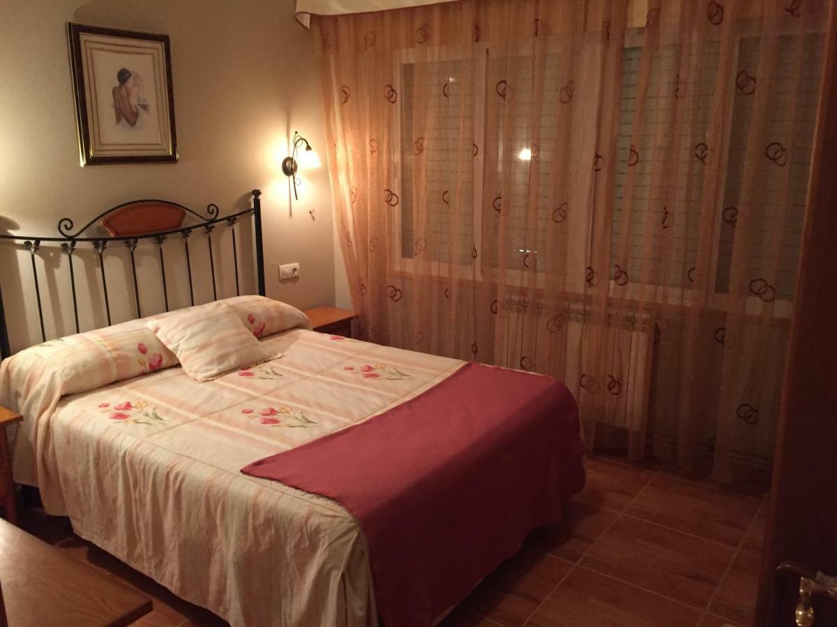 Pension Quilmes Vimianzo Exterior photo
